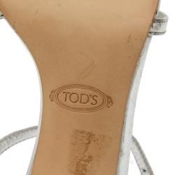 مملوكة مسبقًا Tod's Silver Leather Tassel T Strap Sandals Size 37.5
