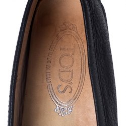 مملوكة مسبقًا حذاء لوفرز تودز سليب أون T مزدوج جلد أسود مقاس 35