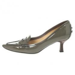 مملوكة مسبقًا Tod's Grey Patent Pointed Toe Penny Loafer Pumps Size 37