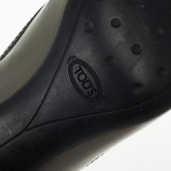مملوكة مسبقًا Tod's Grey Patent Pointed Toe Penny Loafer Pumps Size 37