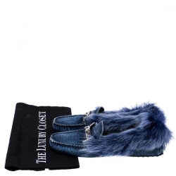 مملوكة مسبقًا حذاء لوفرز تودز بطانة فرو حرف T مزدوج سليب أون دنيم أزرق مقاس 37