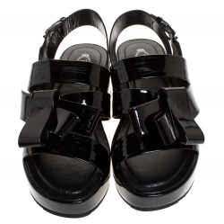 مملوكة مسبقًا صندل تودز نعل سميك فتحة كعب جلد لامع أسود مقاس 40