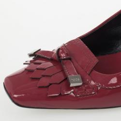 مملوكة مسبقًا Tod's Maroon Patent Kiltie Fringe Pumps Size 37.5