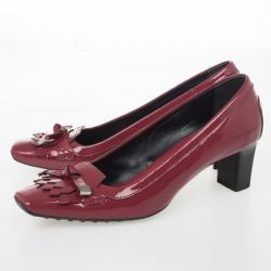 مملوكة مسبقًا Tod's Maroon Patent Kiltie Fringe Pumps Size 37.5