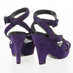 مملوكة مسبقًا Tod's Purple Velvet Strappy Sandals Size 36