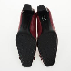 Pre Owned Tod's Maroon Patent Kiltie Fringe Pumps Size 36
