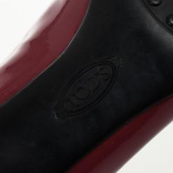 Pre Owned Tod's Maroon Patent Kiltie Fringe Pumps Size 36