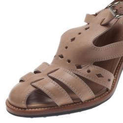 مملوكة مسبقًا Tod's Beige Leather Strappy T Strap Sandals Size 37
