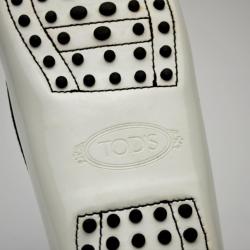 Pre Owned Tod's White Patent Heaven Trimmed Moc Driving Loafers Size 40