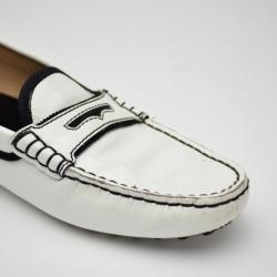 Pre Owned Tod's White Patent Heaven Trimmed Moc Driving Loafers Size 40