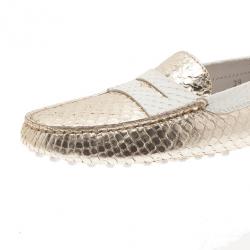 مملوكة مسبقًا Tod's Gold Python Penny Loafers Size 39