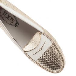 مملوكة مسبقًا Tod's Gold Python Penny Loafers Size 39