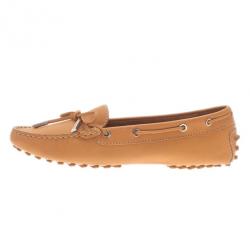 Pre Owned Tod's Beige Leather Bow Loafers Size 38.5