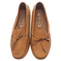 Pre Owned Tod's Beige Leather Bow Loafers Size 38.5