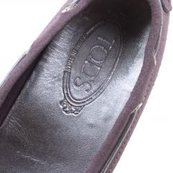 مملوكة مسبقًا حذاء لوفرز تودز سويدي أرجواني بفيونكة مقاس 40