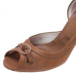 Pre Owned Tod's Beige Leather D'orsay Pumps Size 39