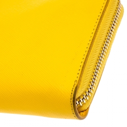 مملوكة مسبقًا محفظة توري برش روبينسون جلد أصفر بسحاب محيط