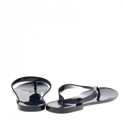 Pre Owned Tory Burch Blue Rubber Speer Flat Thong Sandals Size 36