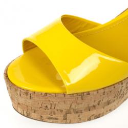 Pre Owned Tory Burch Yellow Patent Leather Dahlia Cork Wedges Size 39.5