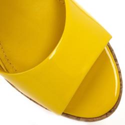 Pre Owned Tory Burch Yellow Patent Leather Dahlia Cork Wedges Size 39.5