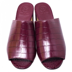 مملوكة مسبقًا صندل توري برش مقدمة مفتوحة Salinas جلد نقش تمساح عنابي مقاس 37.5