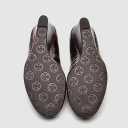 Pre Owned Tory Burch Plum Patent Leather Sally Wedges Size 39