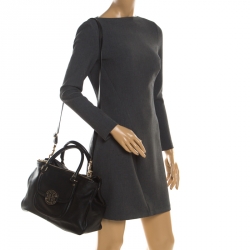 Pre Owned Tory Burch Black Leather Amanda Hobo