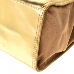 مملوكة مسبقًا Tory Burch Gold Patent Leather and Canvas Shopper Tote
