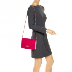 مملوكة مسبقًا Tory Burch Fuchsia/Gold Leather Kira Envelope Flap Chain Bag