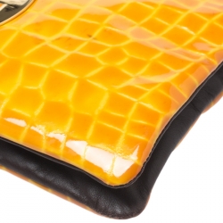 مملوكة مسبقًا Tory Burch Yellow Croc Embossed Patent Leather Clutch Bag