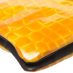 مملوكة مسبقًا Tory Burch Yellow Croc Embossed Patent Leather Clutch Bag