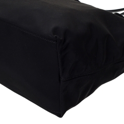 مملوكة مسبقًا حقيبة يد توري برش شوبر جلد ونايلون سوداء