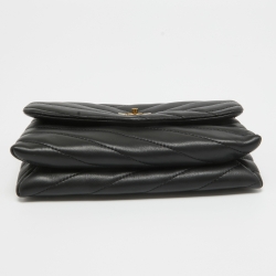 Pre Owned Tory Burch Black Quilted Leather Kira Clutch Bag