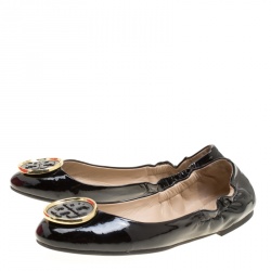 Pre Owned حذاء فلات باليه توري برش تويغي سكرانش جلد لامع أسود مقاس 36