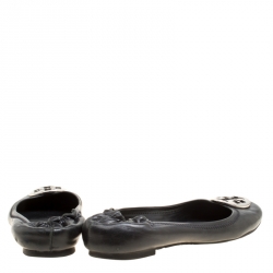 مملوكة مسبقًا حذاء فلات باليه توري برش مجعد ميني جلد أسود مقاس 38