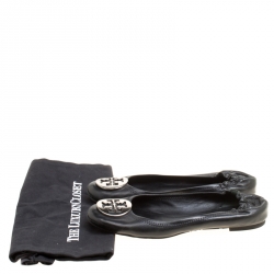 مملوكة مسبقًا حذاء فلات باليه توري برش مجعد ميني جلد أسود مقاس 38