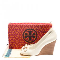 Pre Owned Tory Burch White Leather Logo Detail Peep Toe Wedge Pumps Size 38.5