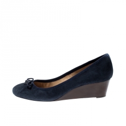 مملوكة مسبقًا Tory Burch Blue Suede Wedge Pumps Size 39.5