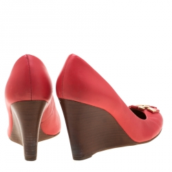 Pre Owned Tory Burch Coral Leather Lowell Wedge Pumps Size 38