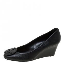 Pre Owned Tory Burch Black Leather Wedge Pumps Size 38.5