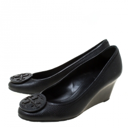Pre Owned Tory Burch Black Leather Wedge Pumps Size 38.5