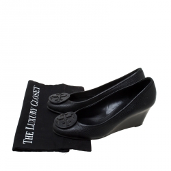 Pre Owned Tory Burch Black Leather Wedge Pumps Size 38.5