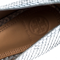 Pre Owned Tory Burch Silver Snakeskin Embossed Patent Leather Raphael Logo  Ballet Flats Size 38.5 