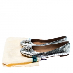 Pre Owned Tory Burch Silver Snakeskin Embossed Patent Leather Raphael Logo  Ballet Flats Size 38.5 