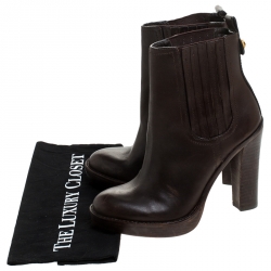 مملوكة مسبقًا بوت للكاحلو توري برش جلد بني داكن شريط مطاطي مقاس 37