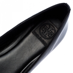 Pre Owned حذاء باليرينا فلات توري برش ترودي جل أسود لامع مقاس 39.5