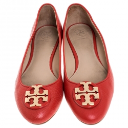 Pre Owned حذاء فلات باليه توري برش رفا جلد أحمر مقاس 38