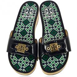 مملوكة مسبقًا Tory Burch Blue Patent Leather Dixon Clogs Slides Size 38