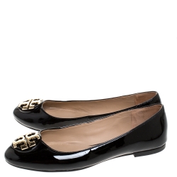 Pre Owned حذاء فلات باليه توري برش مقدمة مفتوحة ريفا جلد لامع أسود مقاس 37.5