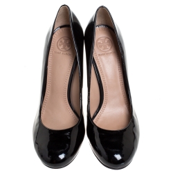 مملوكة مسبقًا Tory Burch Black Patent Leather Wedge Pumps Size 37